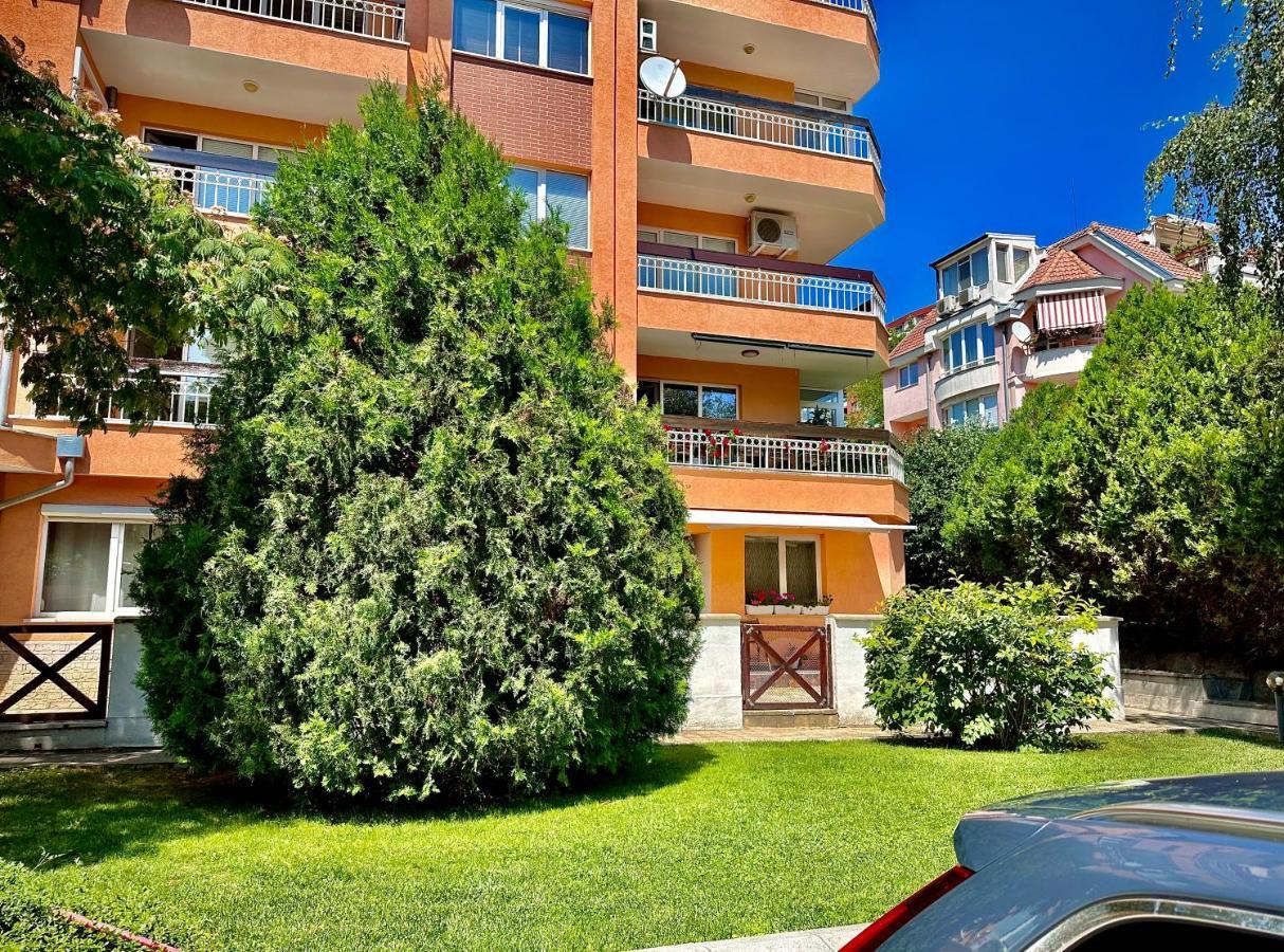 Sea Breeze Apartment Варна Екстер'єр фото