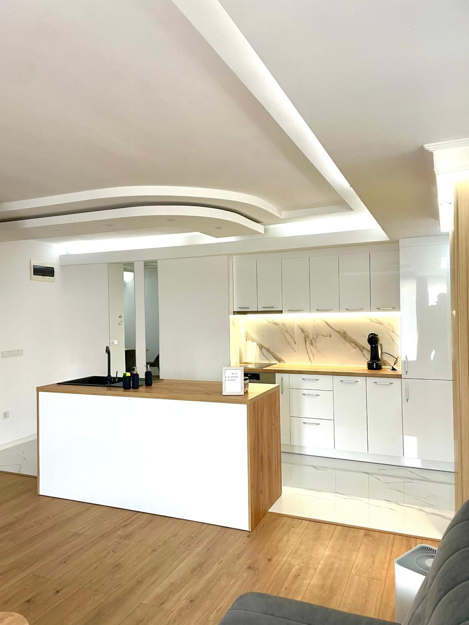 Sea Breeze Apartment Варна Екстер'єр фото